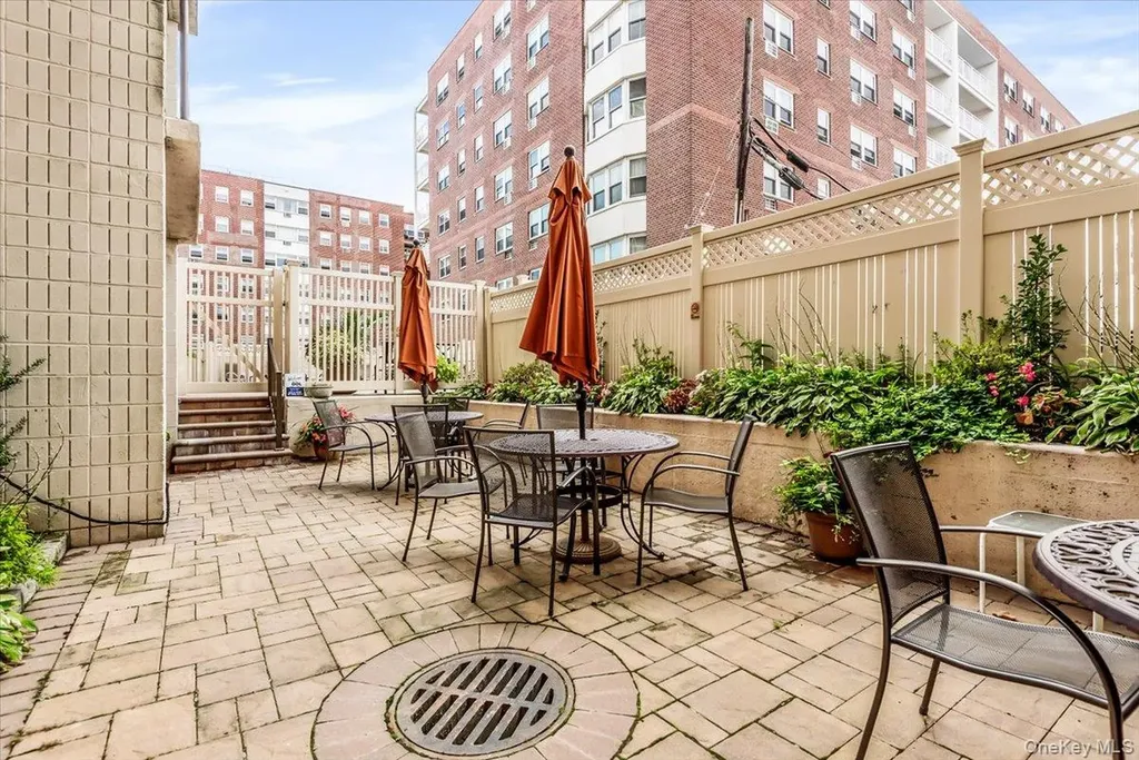 740 E Broadway Long Beach NY 11561