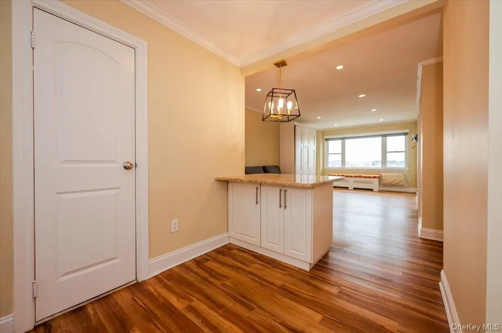 740 E Broadway Long Beach NY 11561