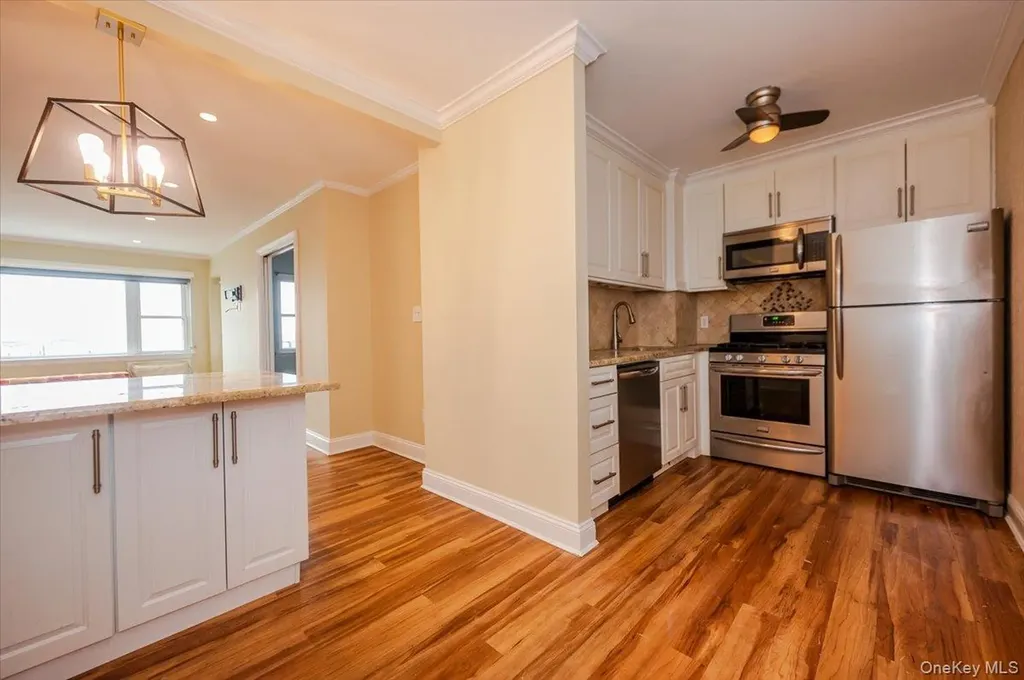 740 E Broadway Long Beach NY 11561
