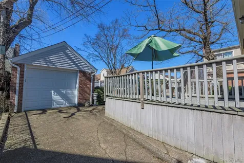 8610 250th Street Bellerose NY 11426