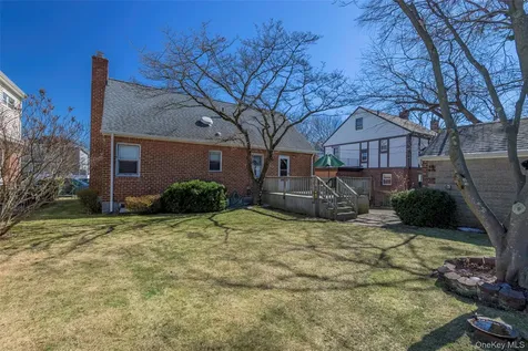 8610 250th Street Bellerose NY 11426