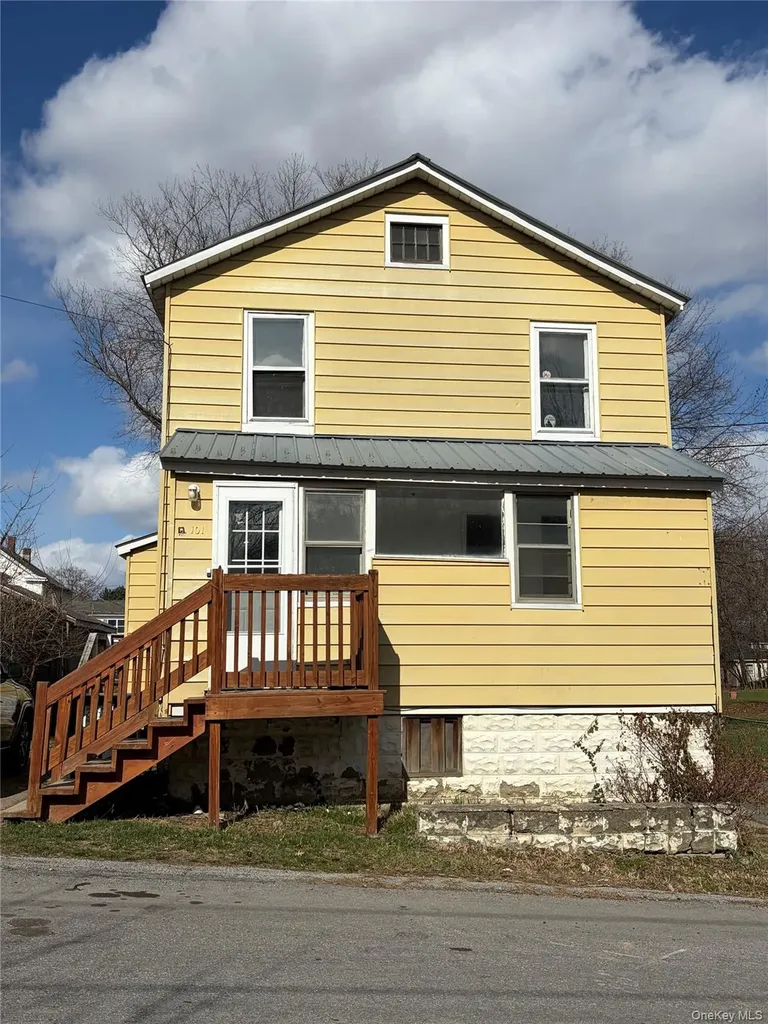 101 Spring Street Maybrook NY 12543