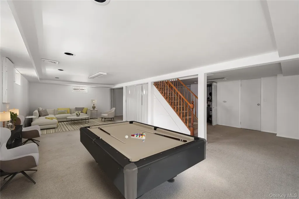24 Elderberry Road Syosset NY 11791