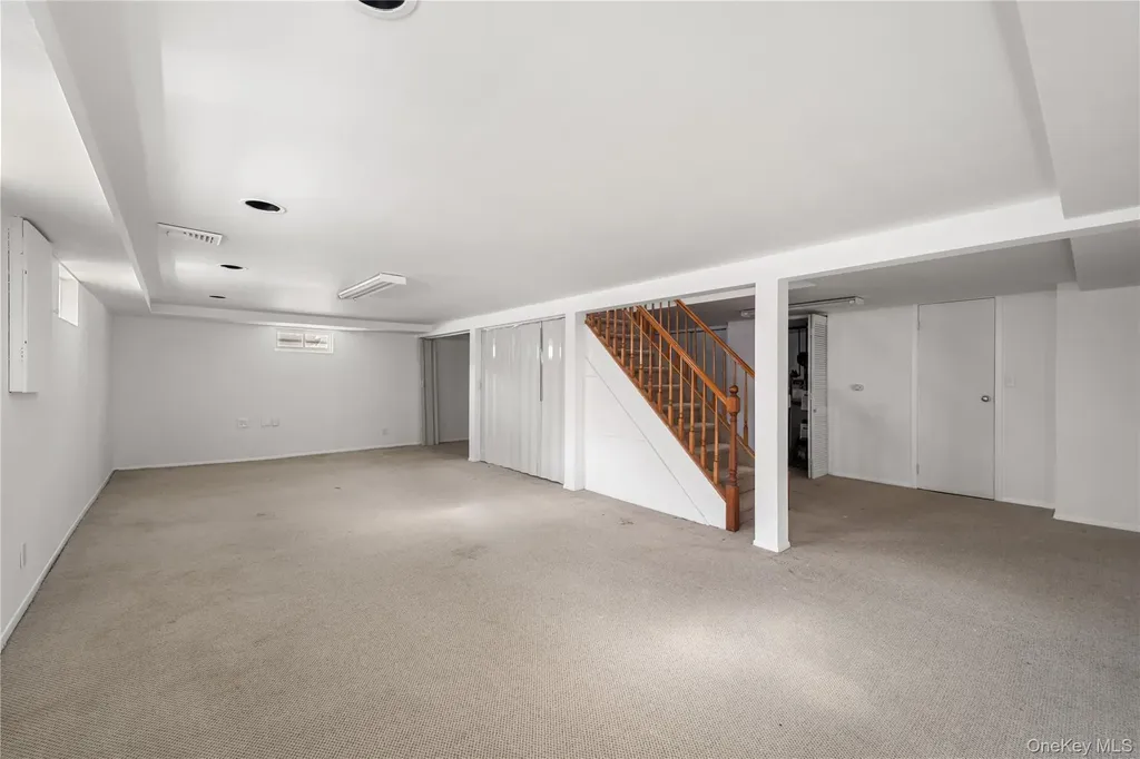 24 Elderberry Road Syosset NY 11791
