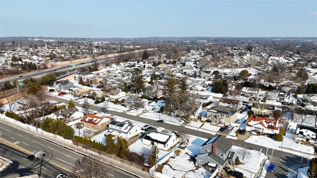 24 Elderberry Road Syosset NY 11791