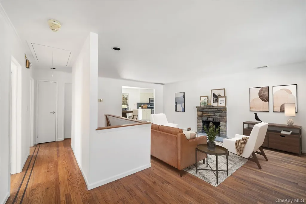 24 Elderberry Road Syosset NY 11791