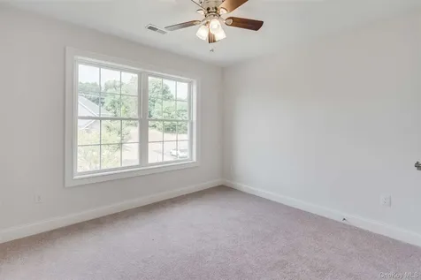 991 Freedom Road Pleasant Valley NY 12569