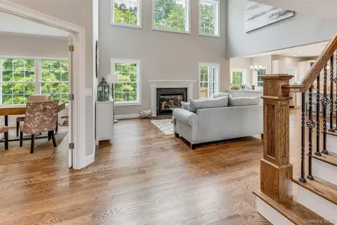991 Freedom Road Pleasant Valley NY 12569