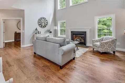 991 Freedom Road Pleasant Valley NY 12569