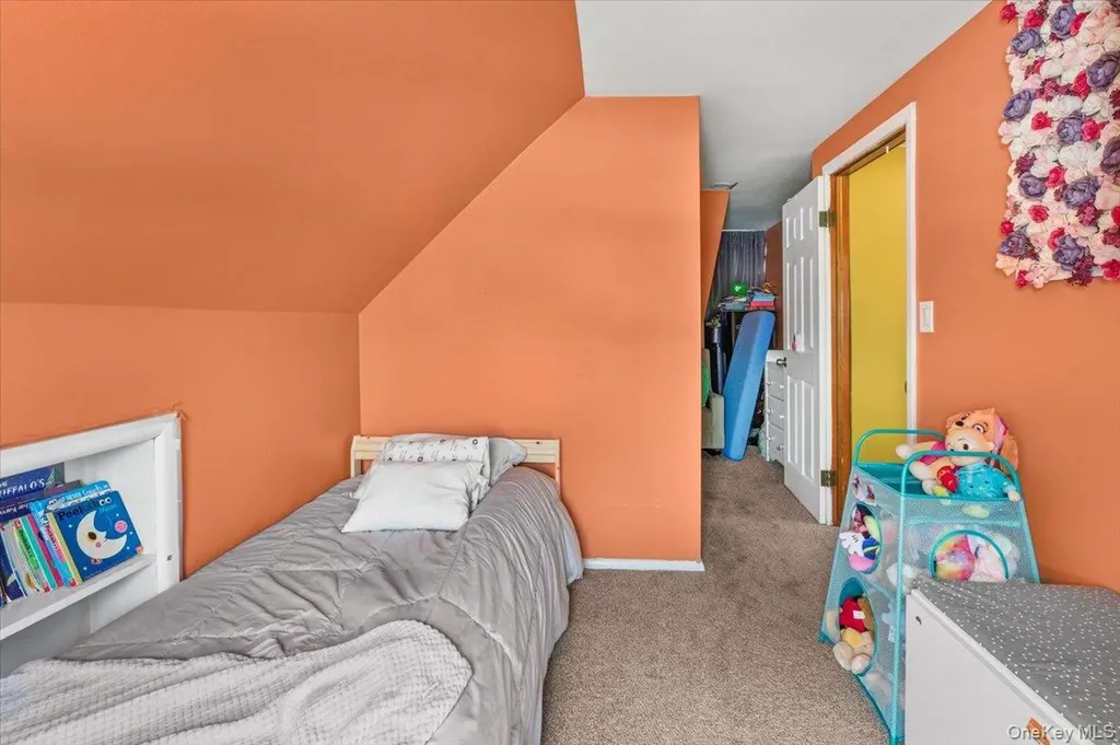 7 Constable Lane Levittown NY 11756