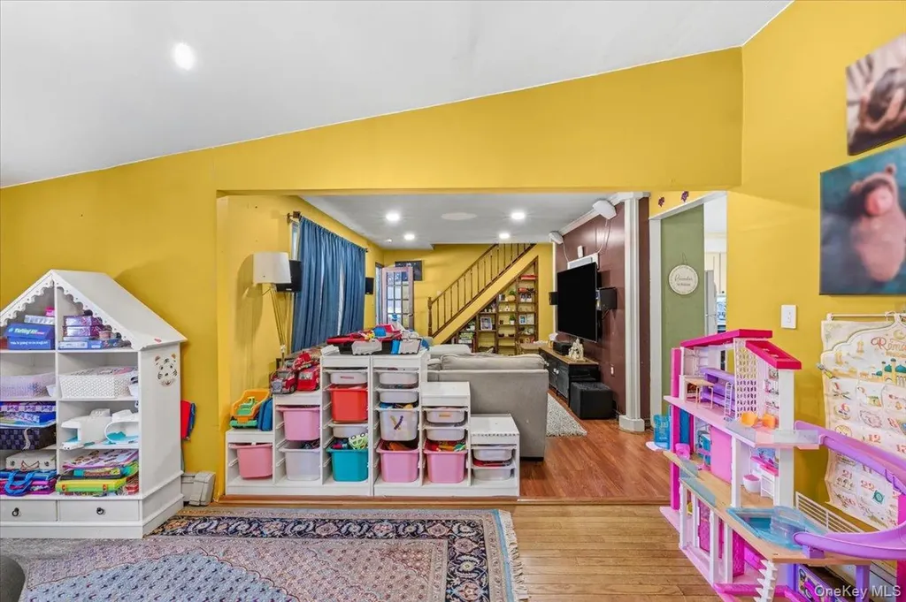 7 Constable Lane Levittown NY 11756