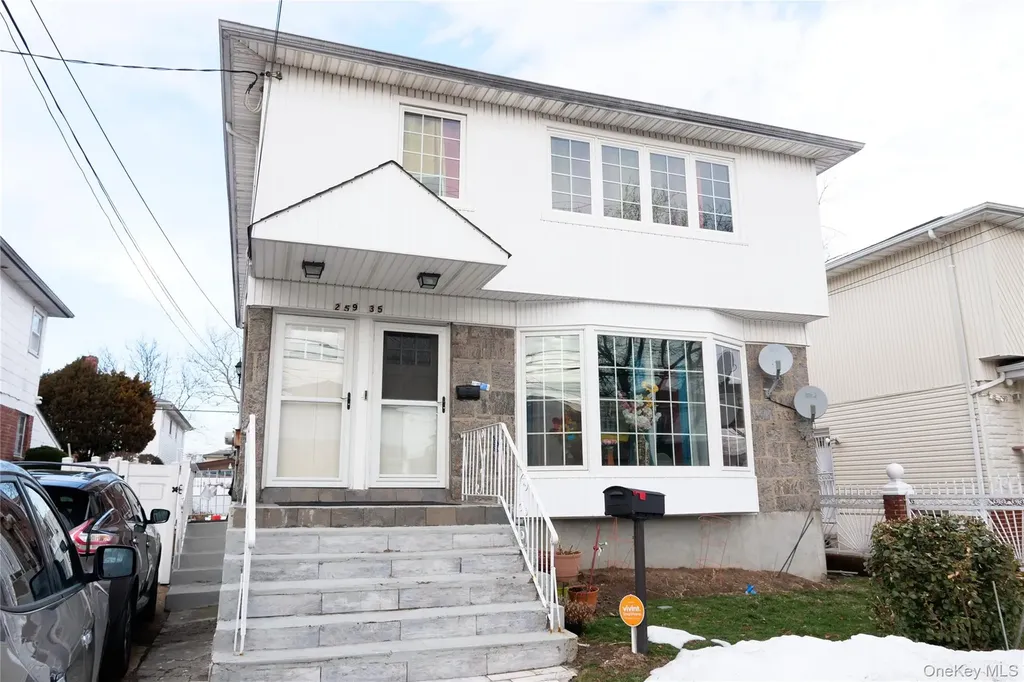 259-35 149th Road Jamaica NY 11422