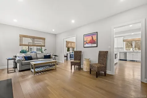 428 Chestnut Avenue Mamaroneck NY 10543