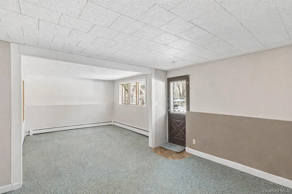 15 Walnut Street Centereach NY 11720