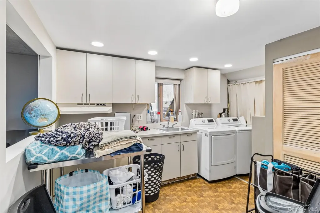 15 Walnut Street Centereach NY 11720