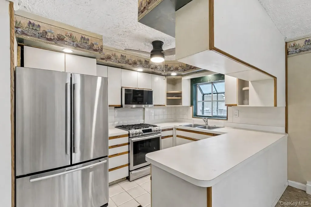 15 Walnut Street Centereach NY 11720