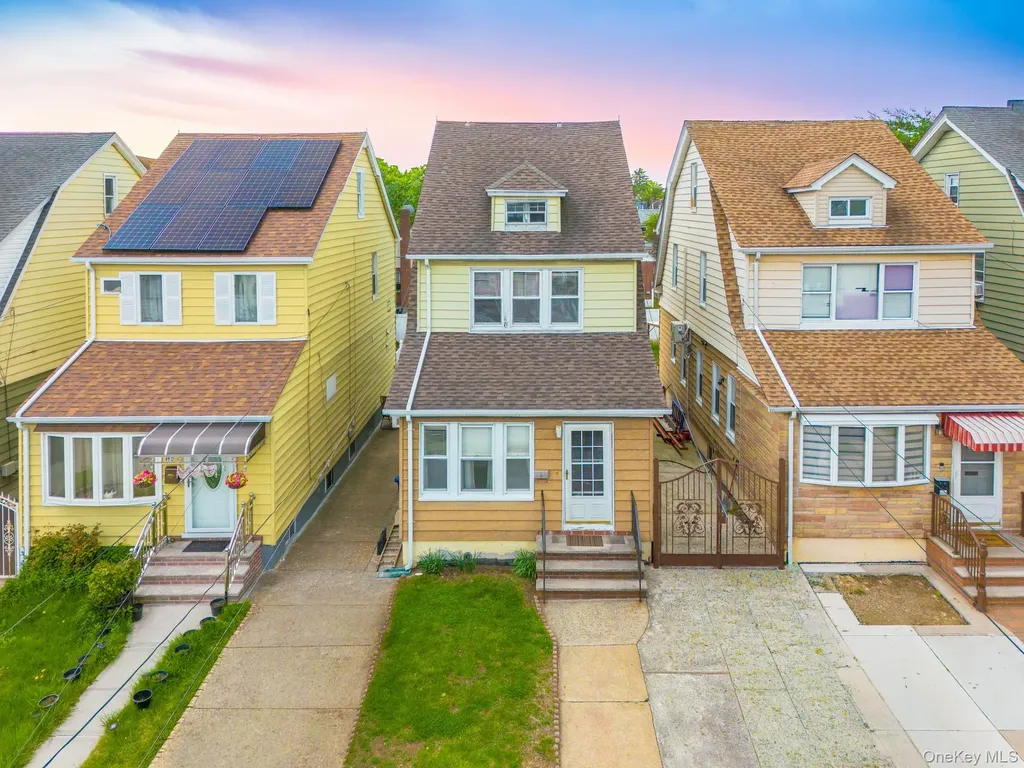 8910 218th Place Queens Village NY 11427
