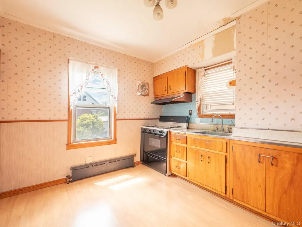 8910 218th Place Queens Village NY 11427