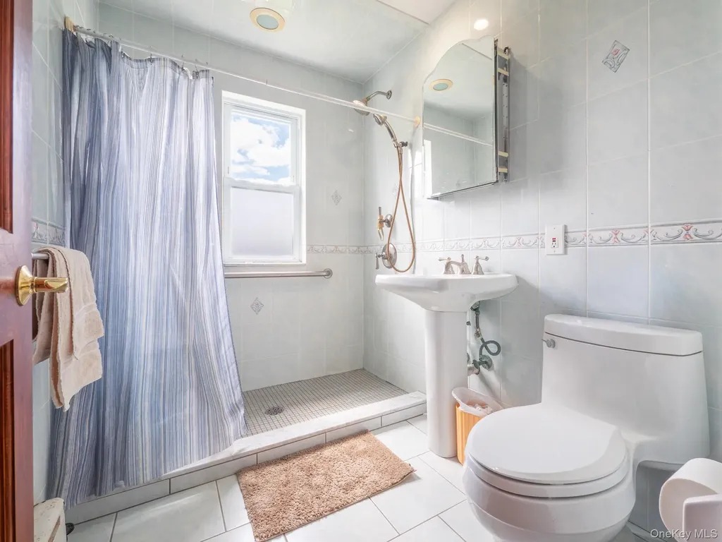 8910 218th Place Queens Village NY 11427