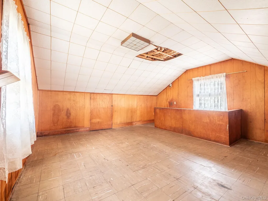 8910 218th Place Queens Village NY 11427