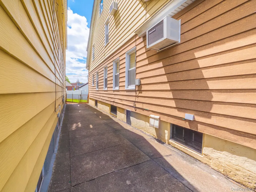 8910 218th Place Queens Village NY 11427