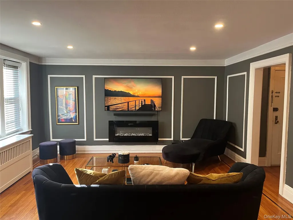 36 Pondfield Road W Bronxville NY 10708