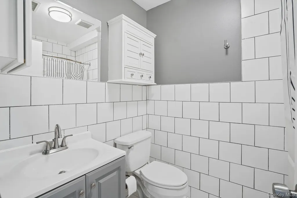 26 Cooper Road Poughkeepsie NY 12603