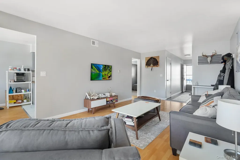 26 Cooper Road Poughkeepsie NY 12603