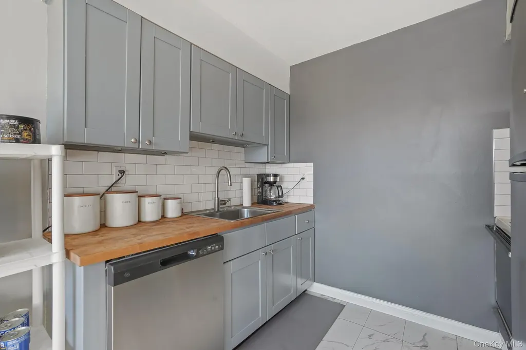 26 Cooper Road Poughkeepsie NY 12603