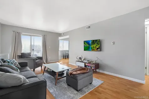 26 Cooper Road Poughkeepsie NY 12603