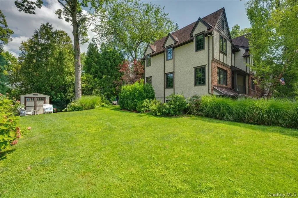 30 Lindbergh Avenue Rye NY 10580