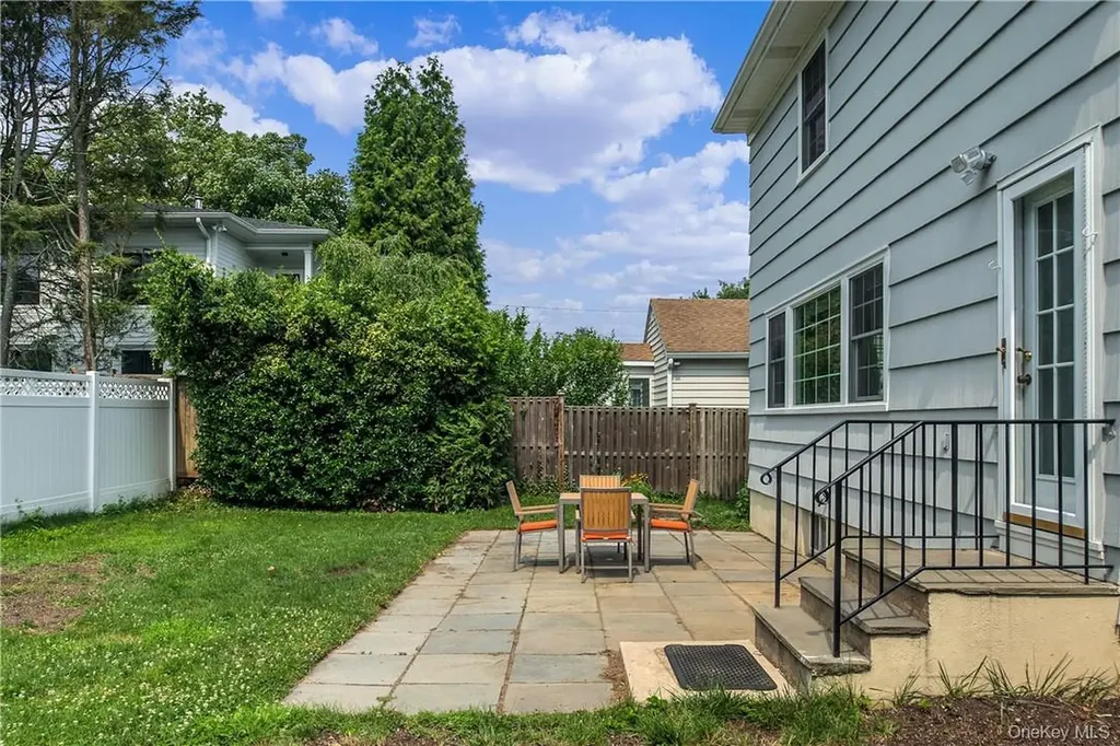 74 Dearborn Avenue Rye NY 10580