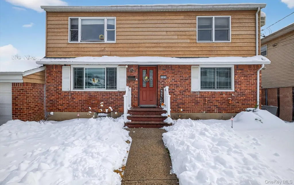 525 Keller Avenue Elmont NY 11003