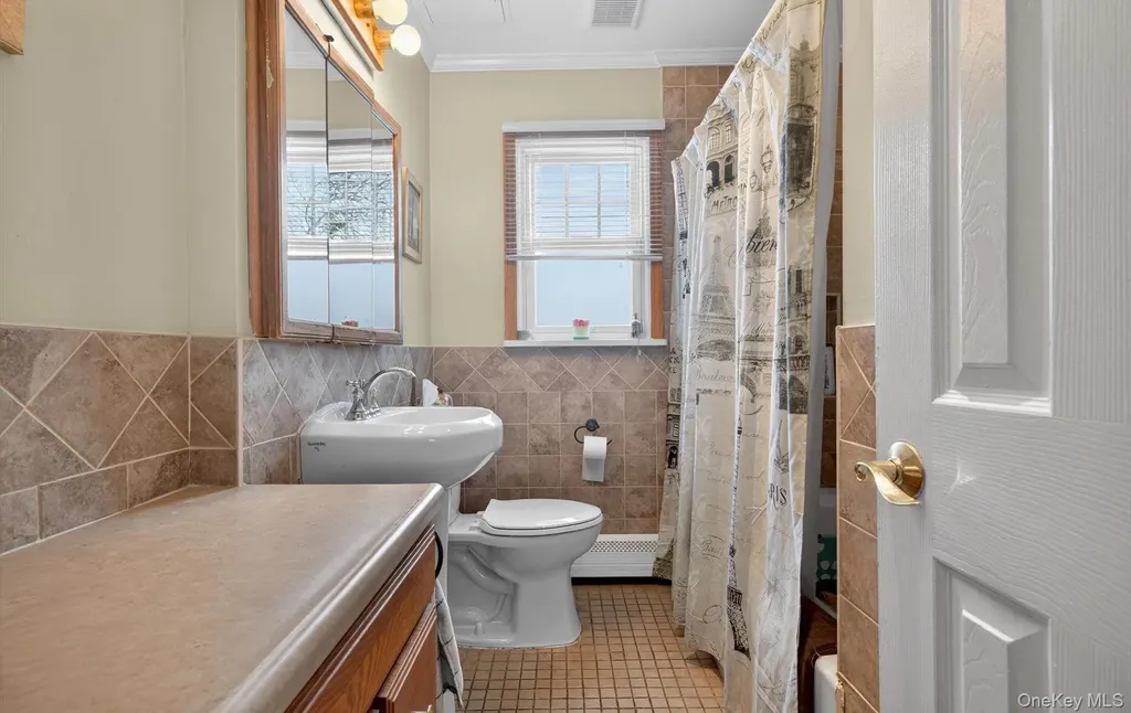 525 Keller Avenue Elmont NY 11003
