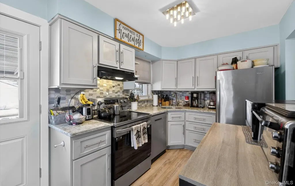 525 Keller Avenue Elmont NY 11003