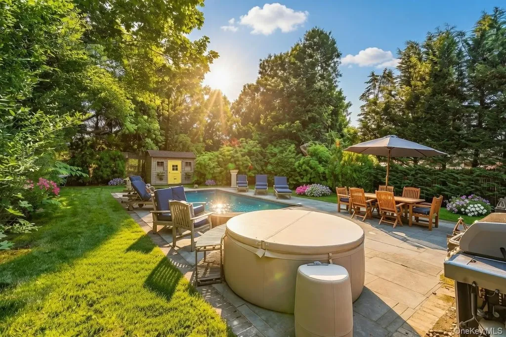 80 Route 114 East Hampton NY 11937