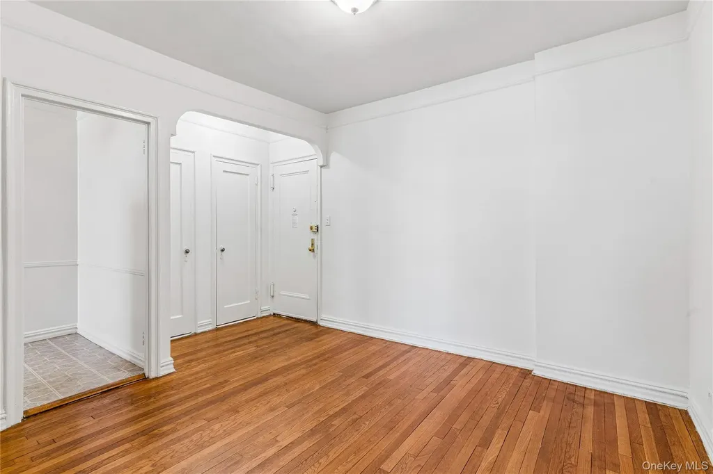 111-39 76th Road Forest Hills NY 11375