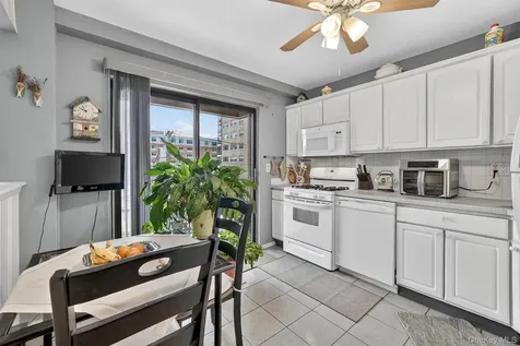 25 Lake Street White Plains NY 10603