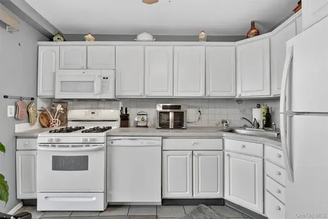 25 Lake Street White Plains NY 10603