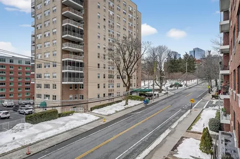 25 Lake Street White Plains NY 10603