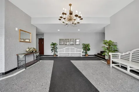 25 Lake Street White Plains NY 10603