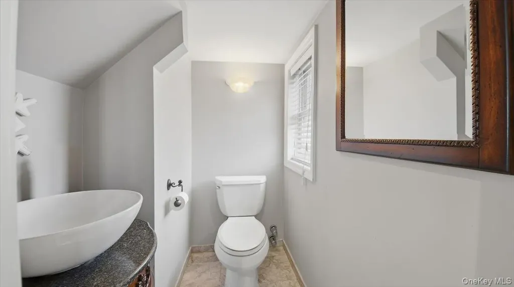 3343 Agar Place Bronx NY 10465