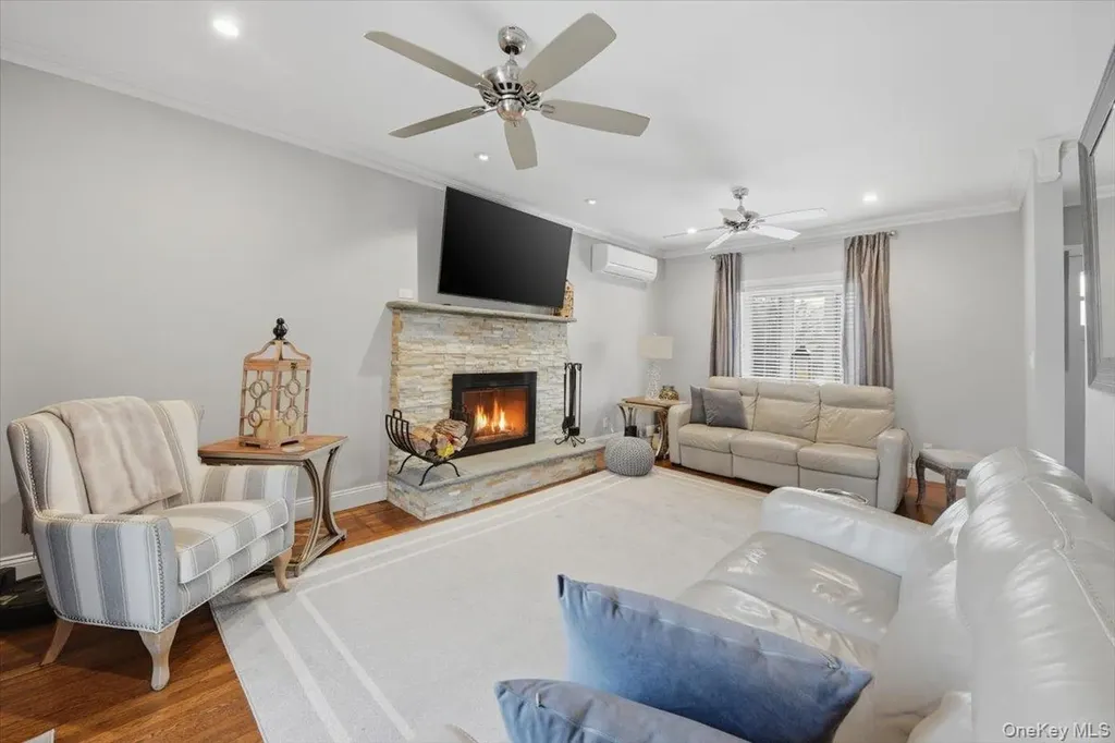 3343 Agar Place Bronx NY 10465