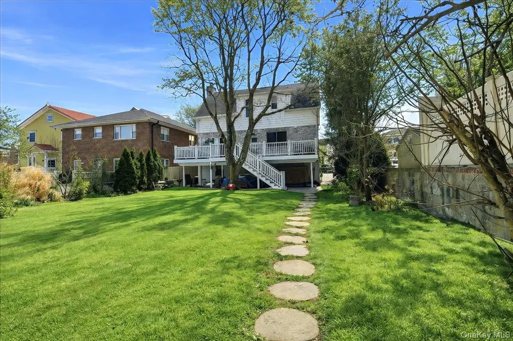 3343 Agar Place Bronx NY 10465