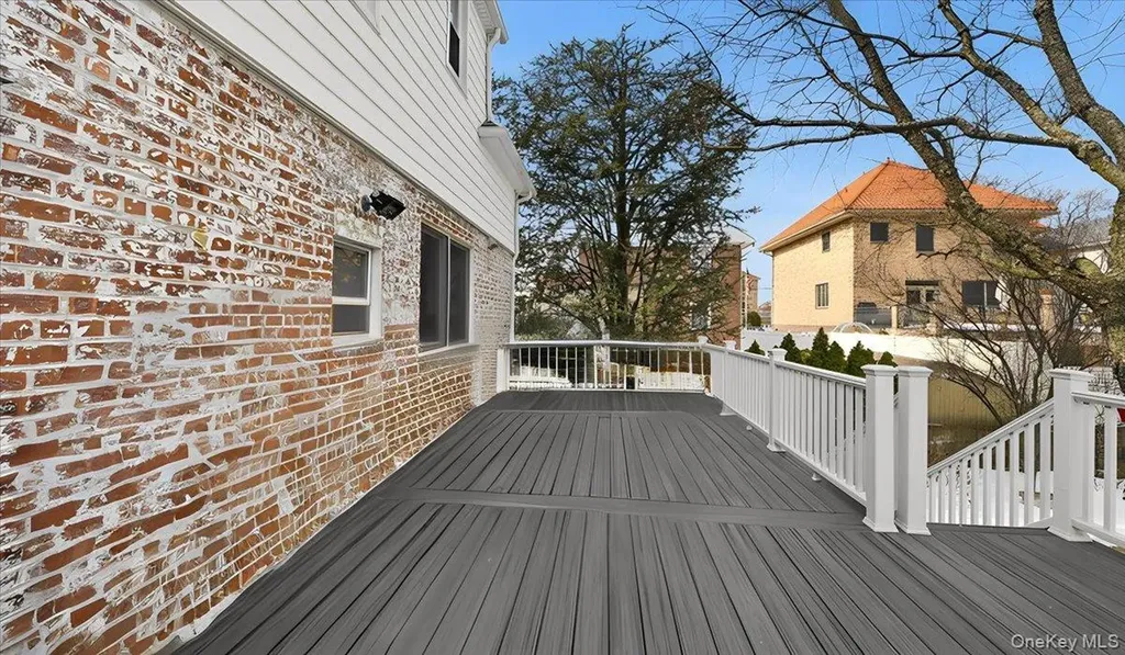 3343 Agar Place Bronx NY 10465