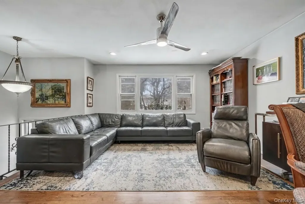 6 Kakiat Lane Spring Valley NY 10977