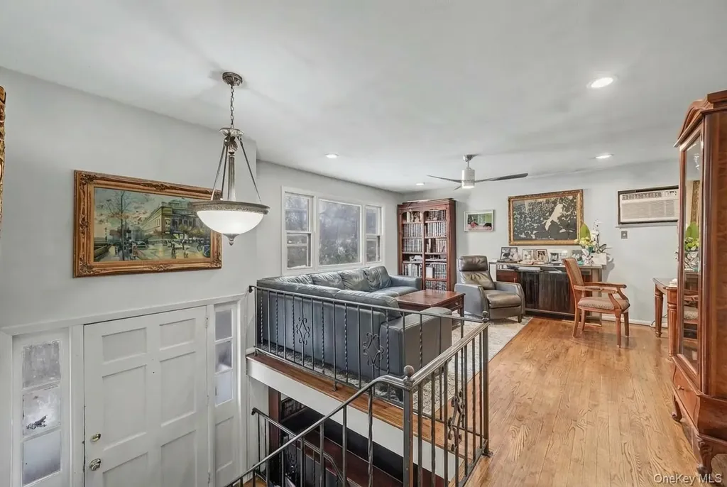 6 Kakiat Lane Spring Valley NY 10977
