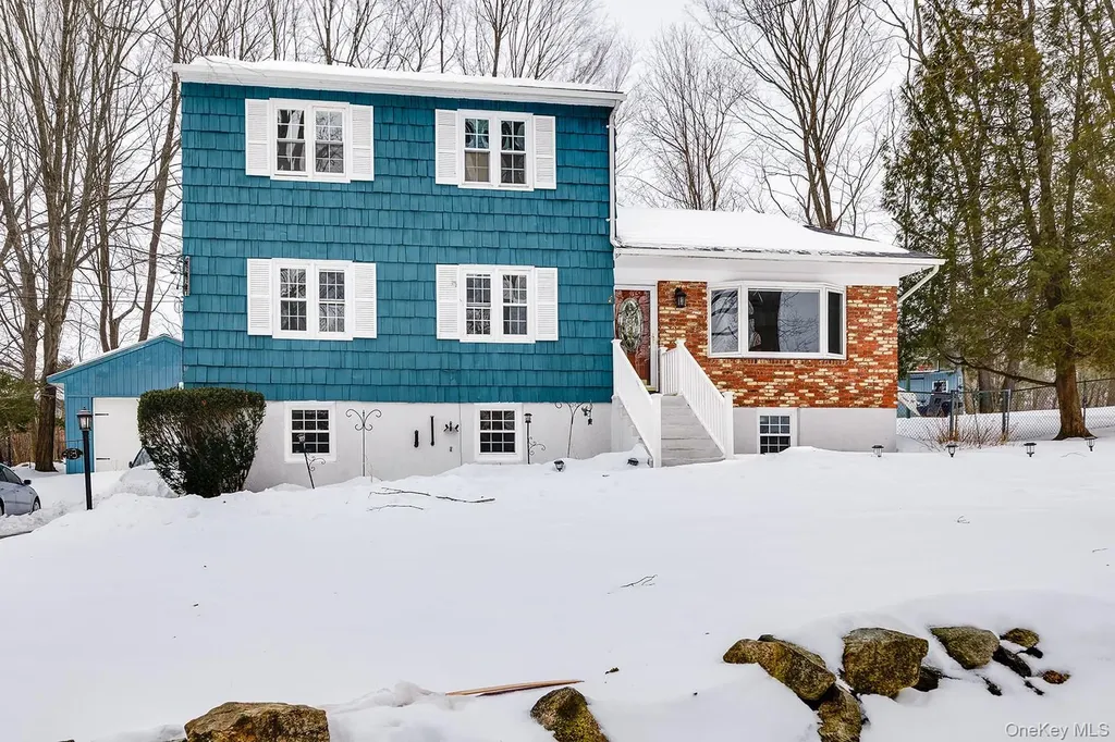 18 Steiner Drive Mahopac NY 10541