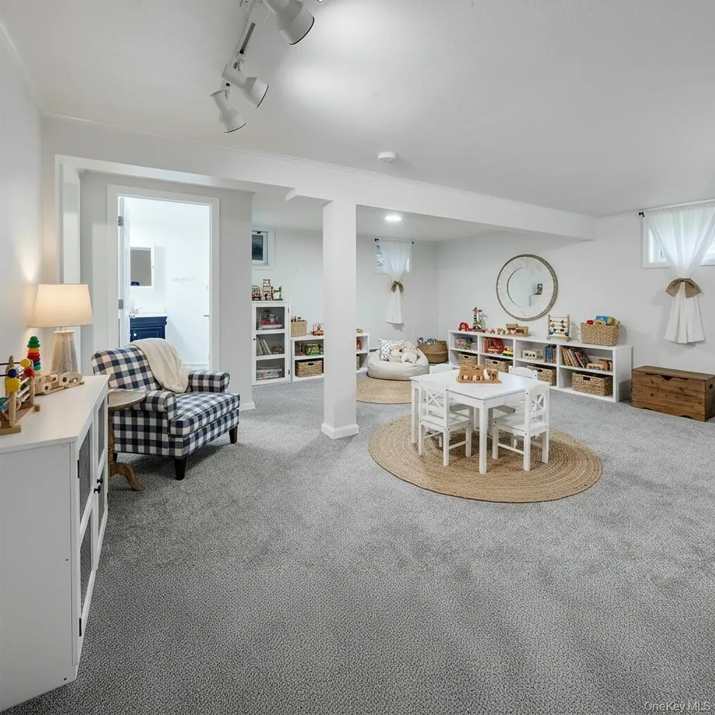 18 Steiner Drive Mahopac NY 10541