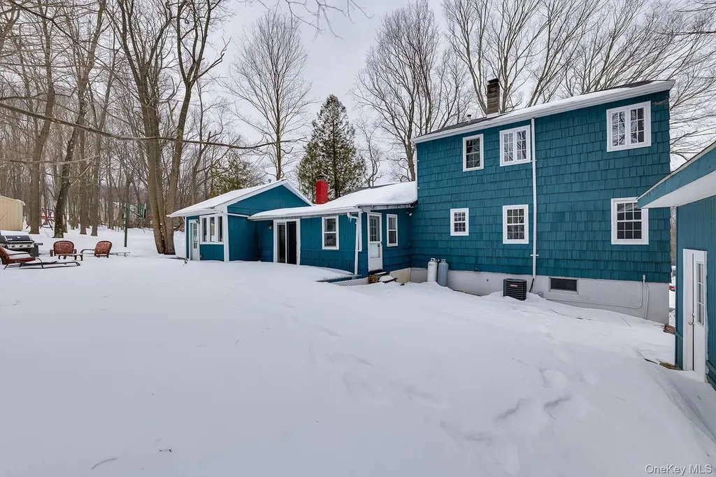 18 Steiner Drive Mahopac NY 10541